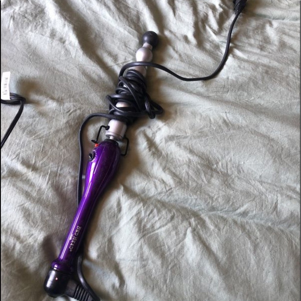 Bed head curler